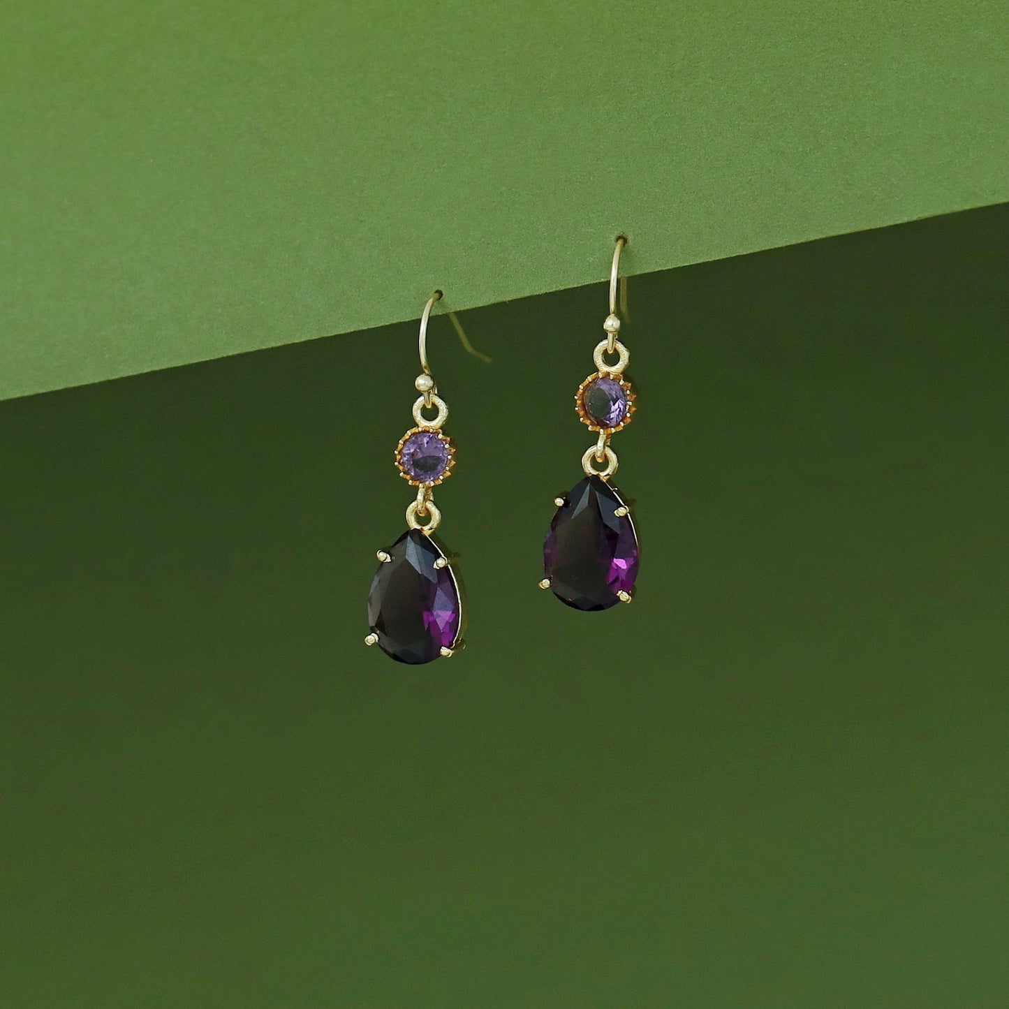 Golden Glossy Stone Drop